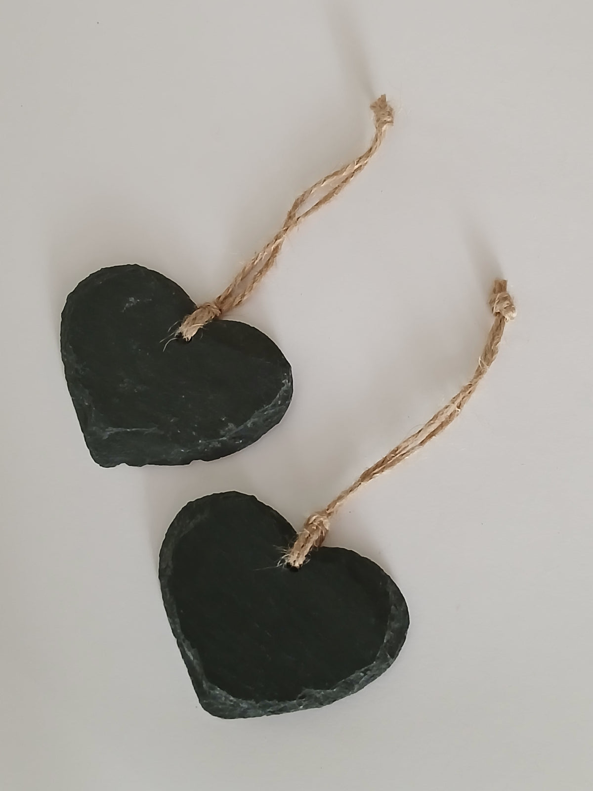Heart Natural Slate Hanging Tag — 7 × 5.5cm