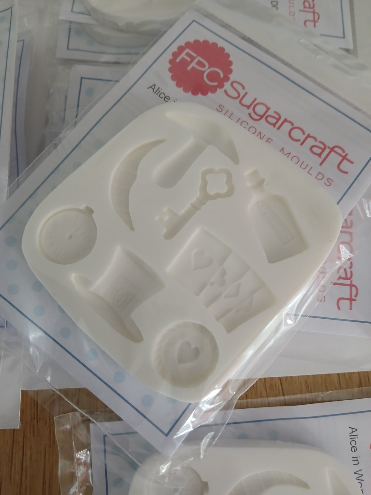 Alice Silicone Mold — Alice in Wonderland Character ideas by FPC Sugarcraft